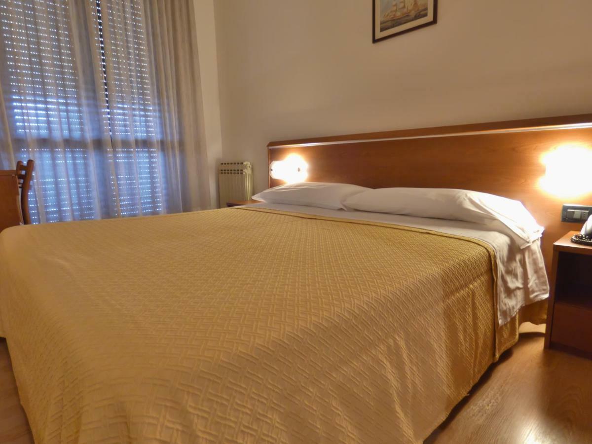 Hotel Derby Sirmione Exteriér fotografie