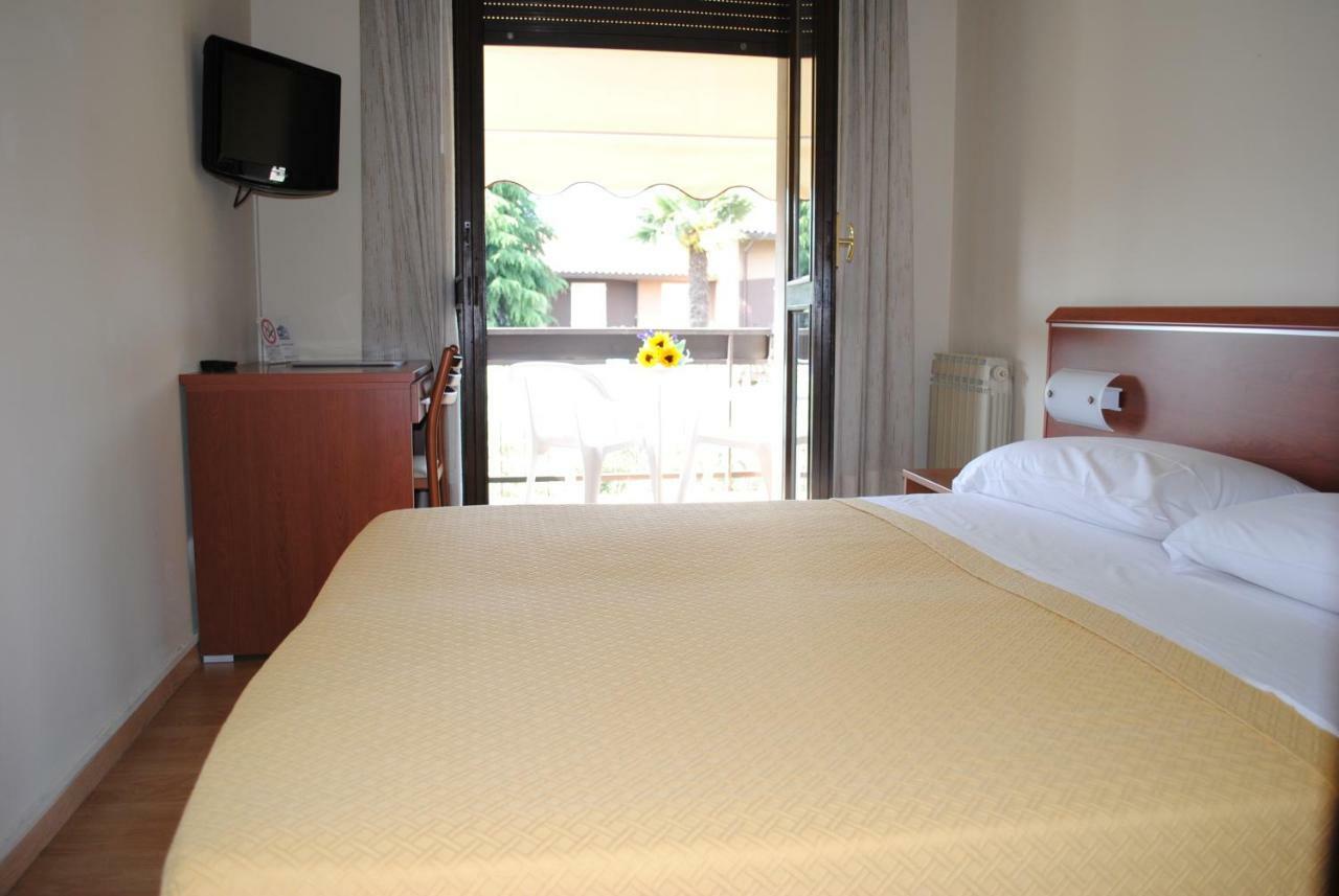 Hotel Derby Sirmione Exteriér fotografie